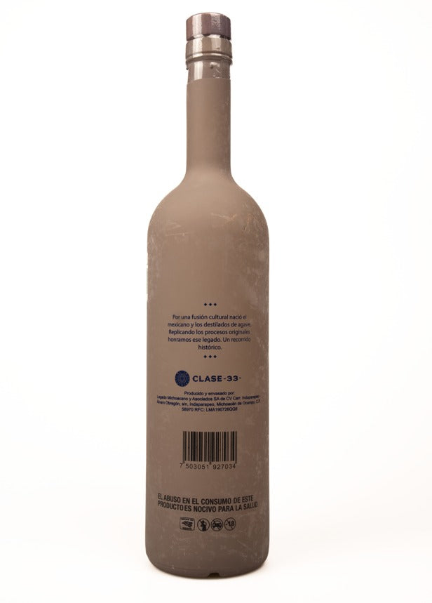Destilado de Agave Clase 33 Edición Conquista Blanco 750 Ml