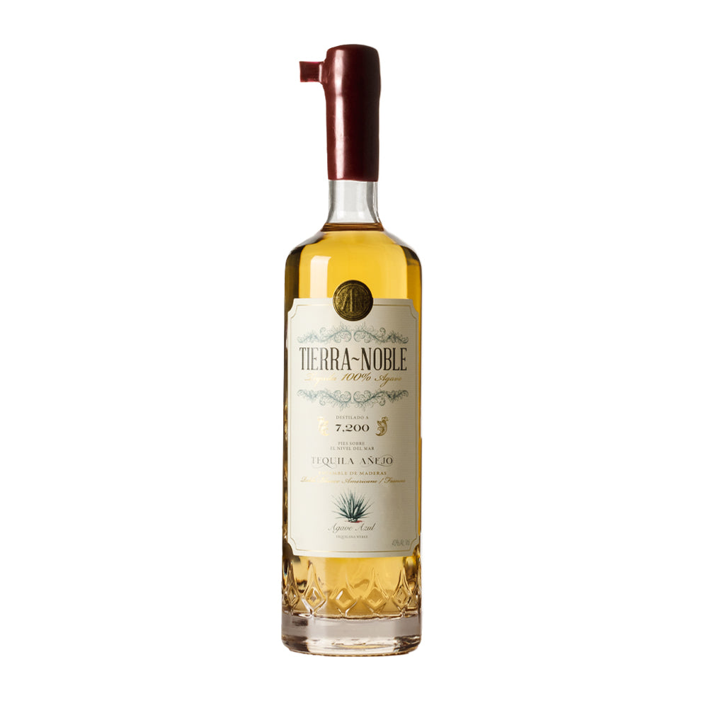 Tequila Tierra Noble Añejo 750 ML