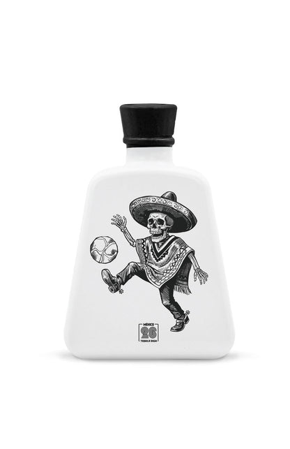 Tequila DSGN Blanco Edición Especial Fútbol 750 Ml