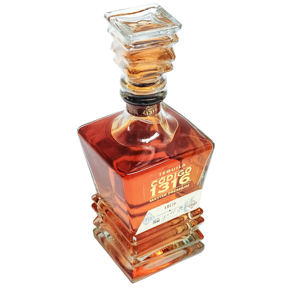 Tequila Código 1316 Añejo 750 ml